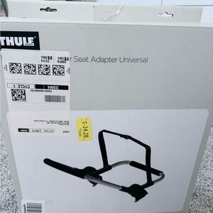 Thule Universal Car Seat Adapter in Black and Silver